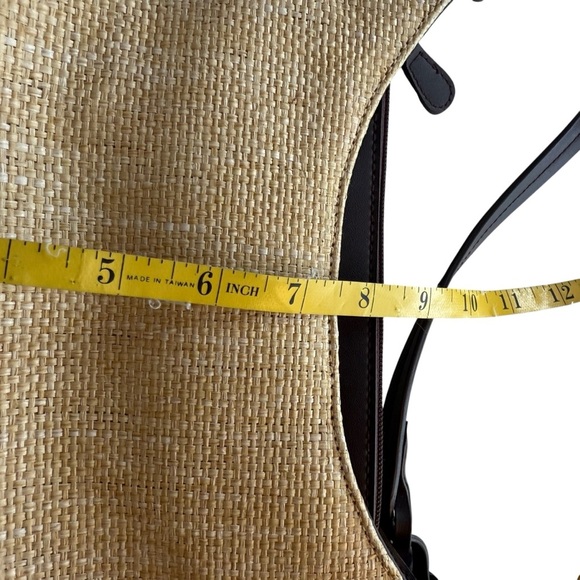 Etienne Aigner Beige and Light Brown Straw Small Shoulder Bag Shoe Charm Casual - Picture 10 of 12